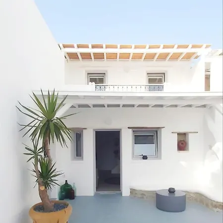 Merriam Mykonos Town