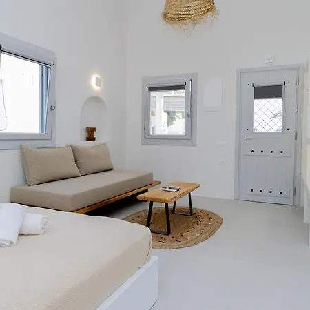 Merriam Apartment *